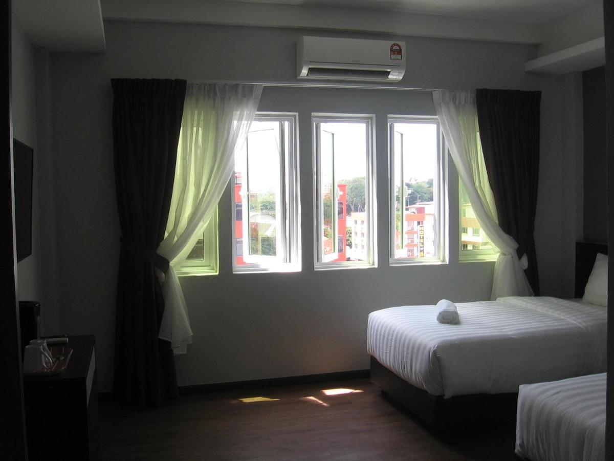 Hotel 707 *